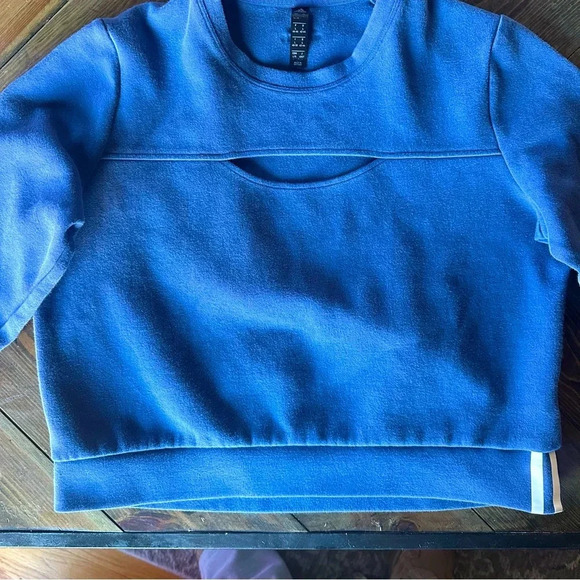 ADIDAS Women's 3-Stripes Performance Keyhole Sweatshirt FL2060 Sz Large - Picture 2 of 5